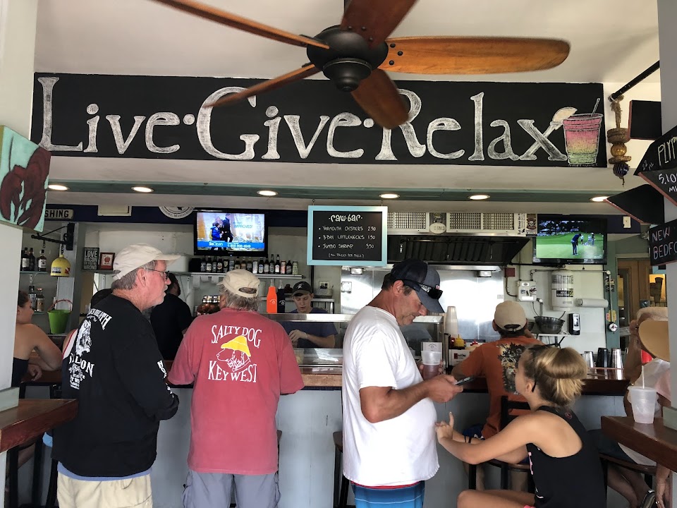 Quahog Republic: Waterfront Eatery