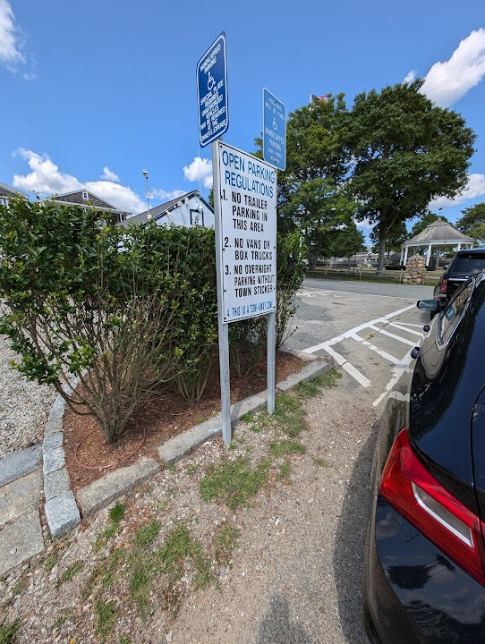 Mattapoisett Town Wharf Parking