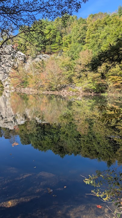 Freetown Ledge Trailhead